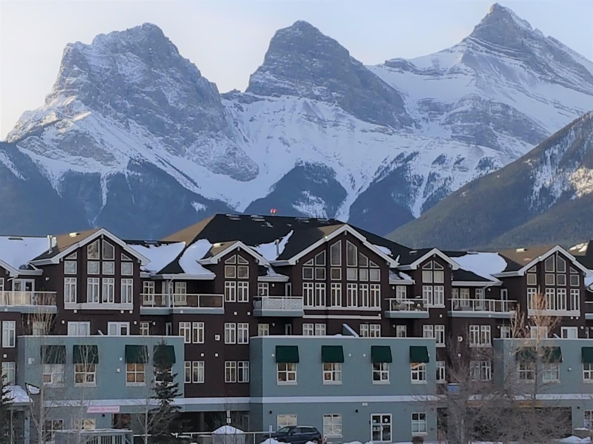 Sunset Mountain Inn Canmore Kültér fotó