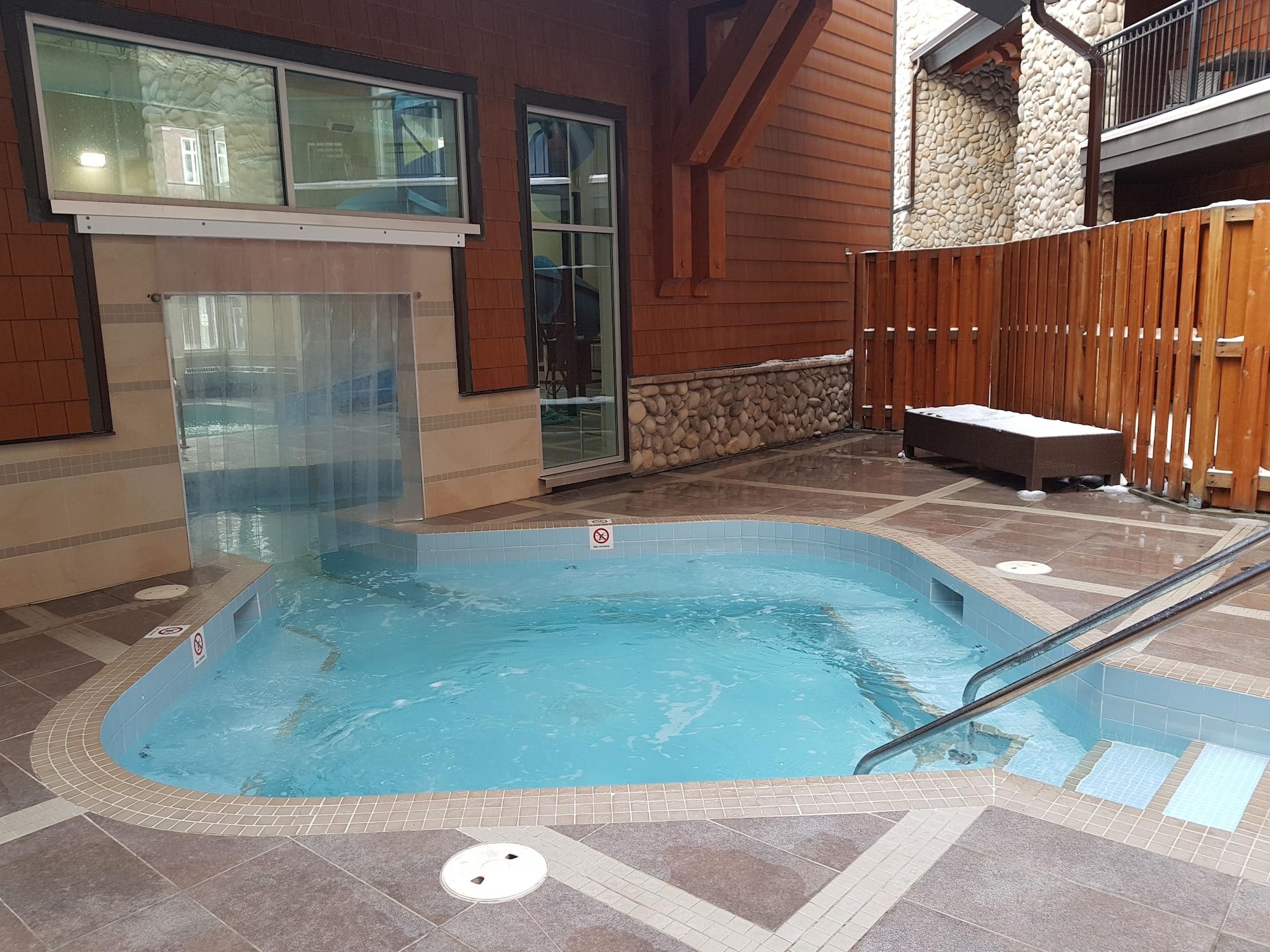 Sunset Mountain Inn Canmore Kültér fotó