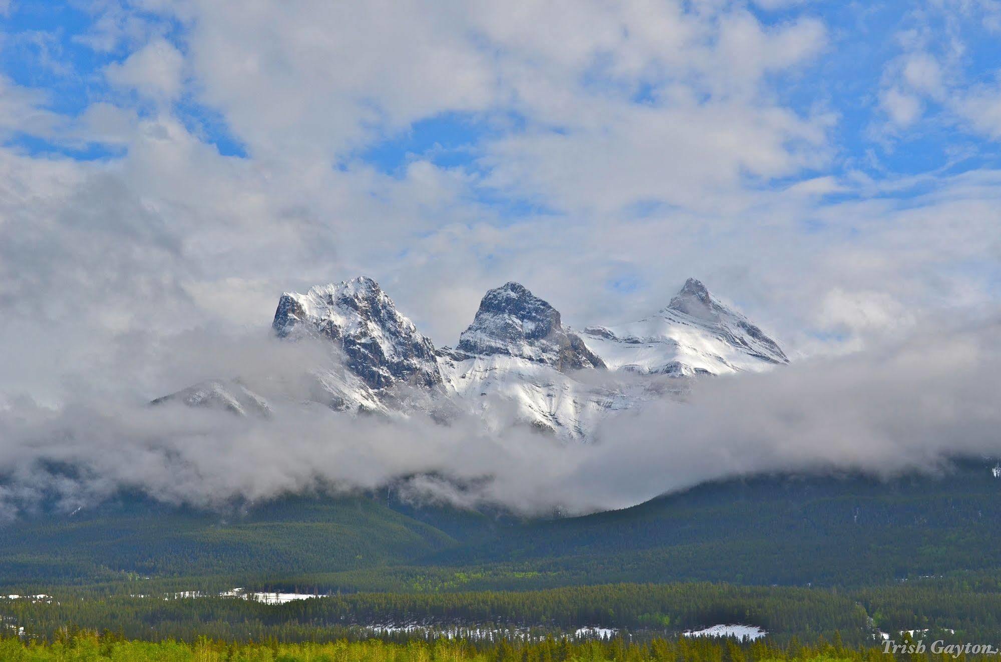 Sunset Mountain Inn Canmore Kültér fotó